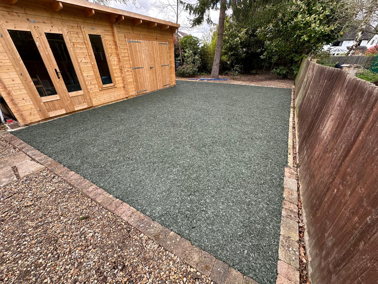 Rubber Bark Green 10kg Bags - Image 3